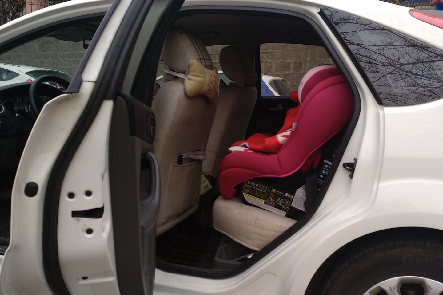 福特-福克斯 2012款 两厢经典 1.8l 自动基本型