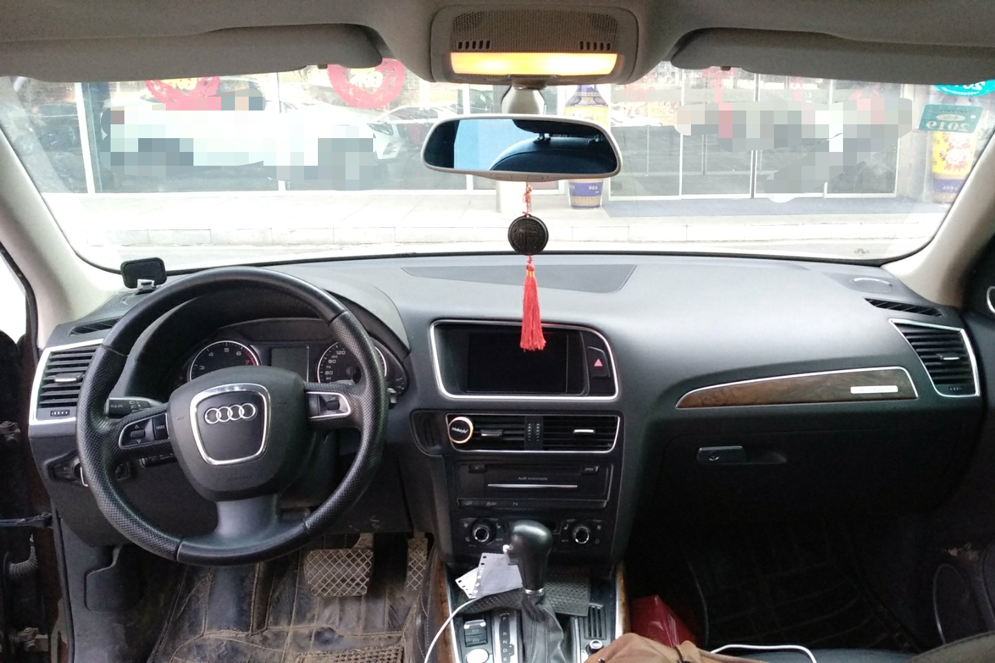 奥迪-q5(进口) 2010款 3.2fsi 运动版