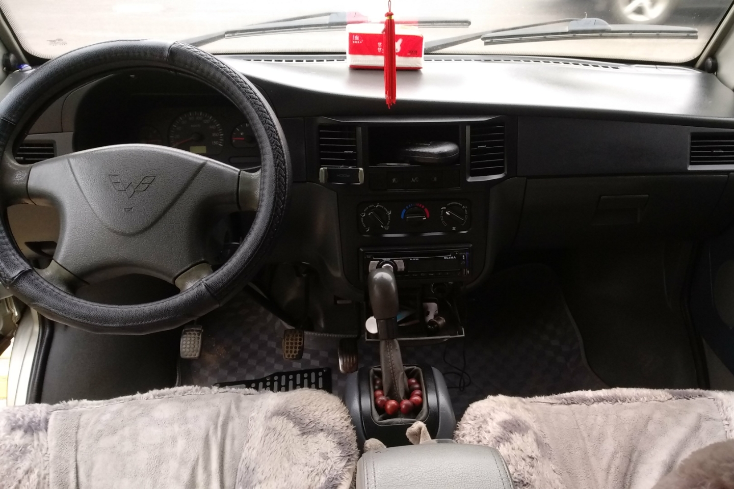 五菱汽车-五菱之光 2010款 1.0l基本型