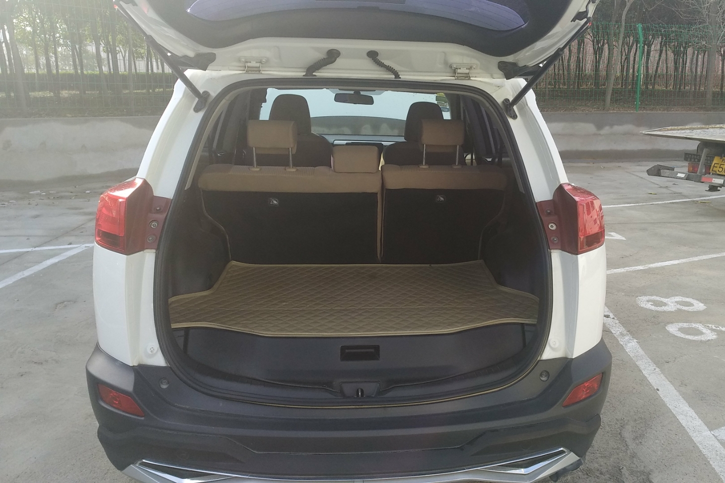 二手rav4荣放 2013款 2.0l cvt两驱都市版_郑州二手一汽丰田rav4_12.