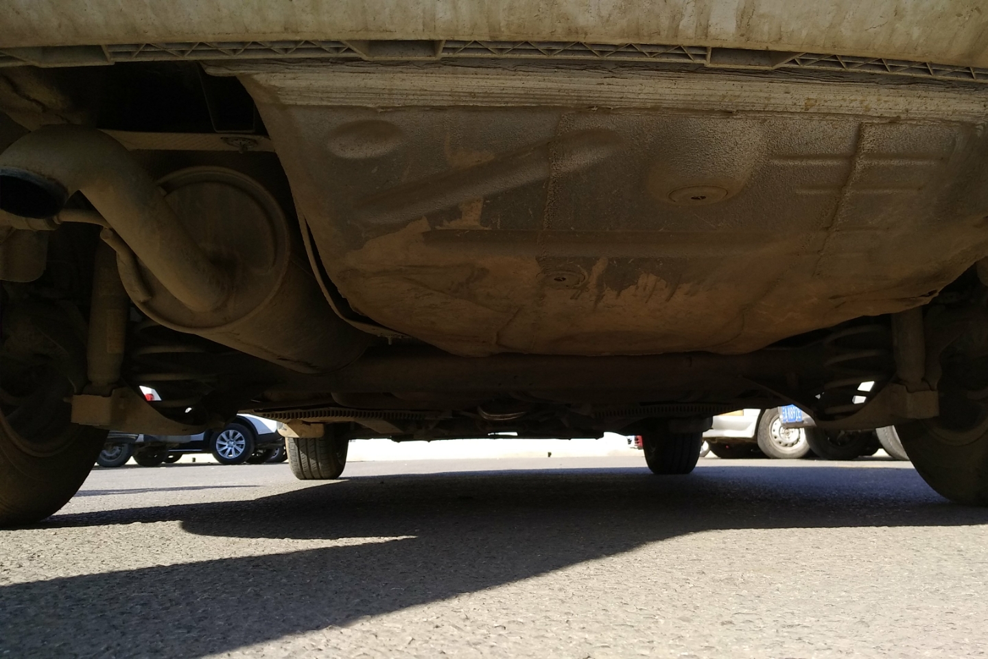 2021款桑塔纳底盘图片,桑塔纳3000底盘图片_大山谷图库