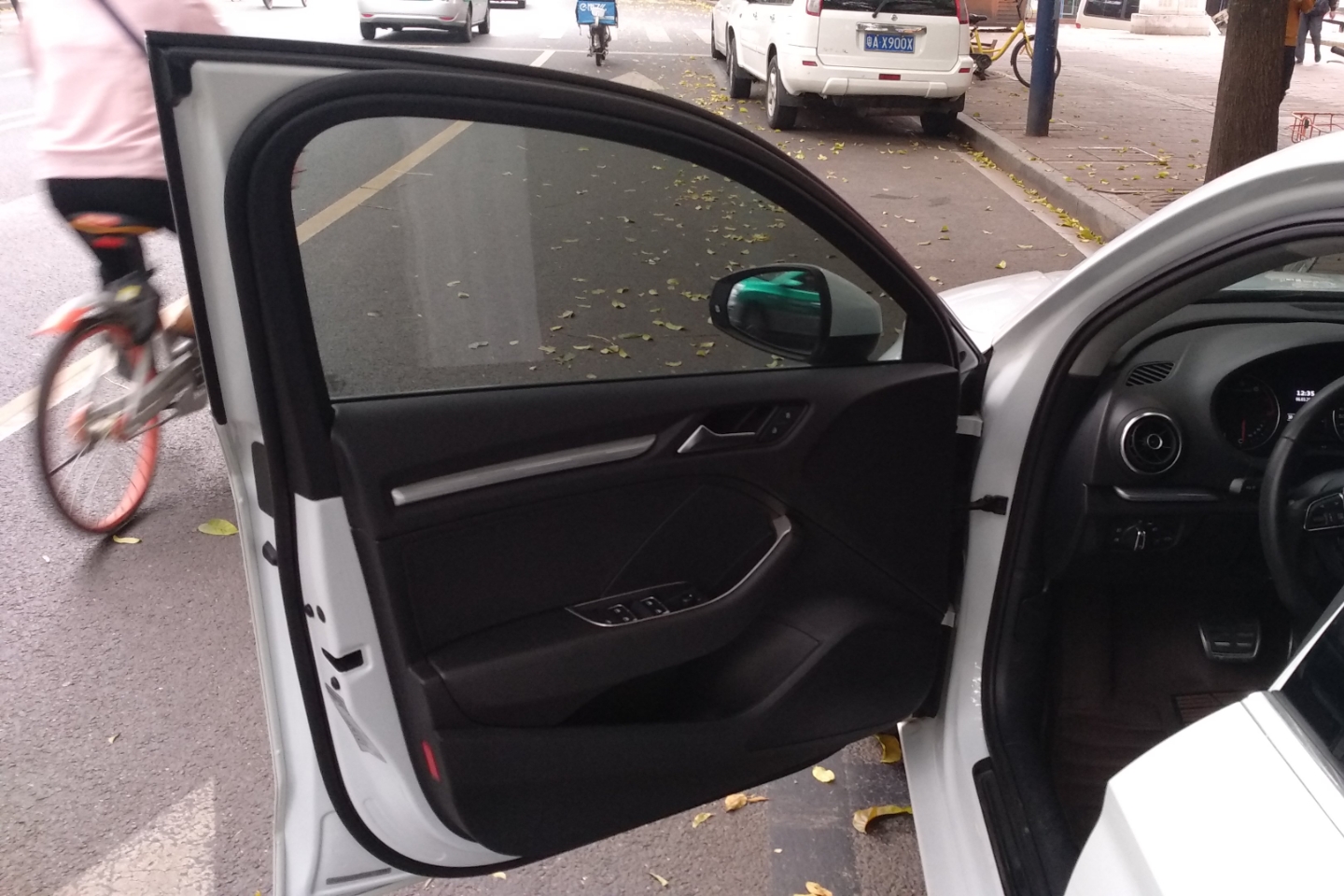 奥迪-a3 2015款 limousine 35 tfsi 百万纪念智领型