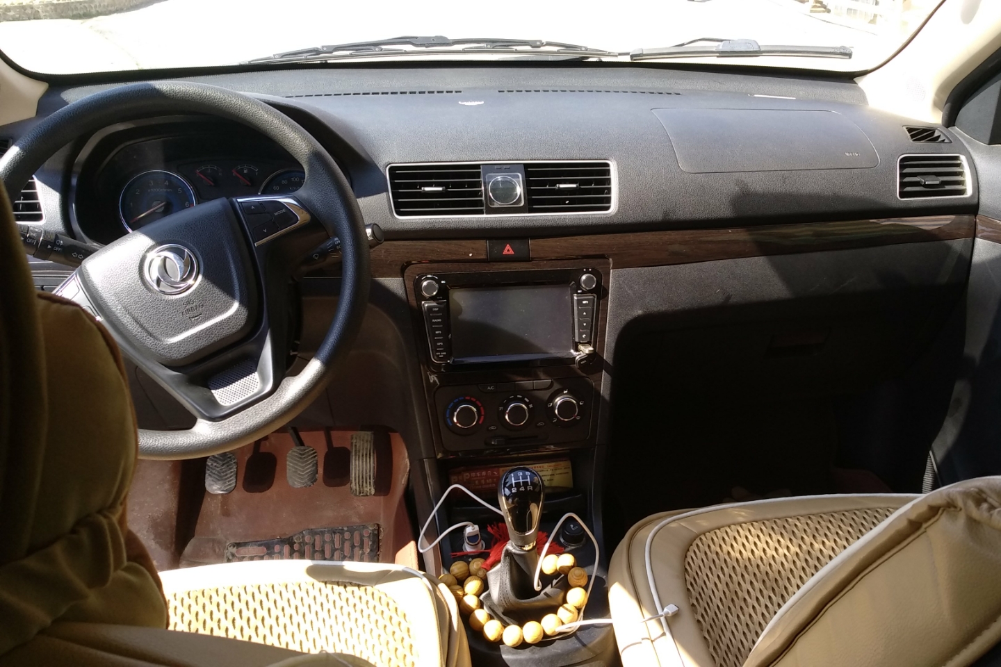 5l 手动精英居家版7座_徐州二手东风风光370_3.9万-人人车