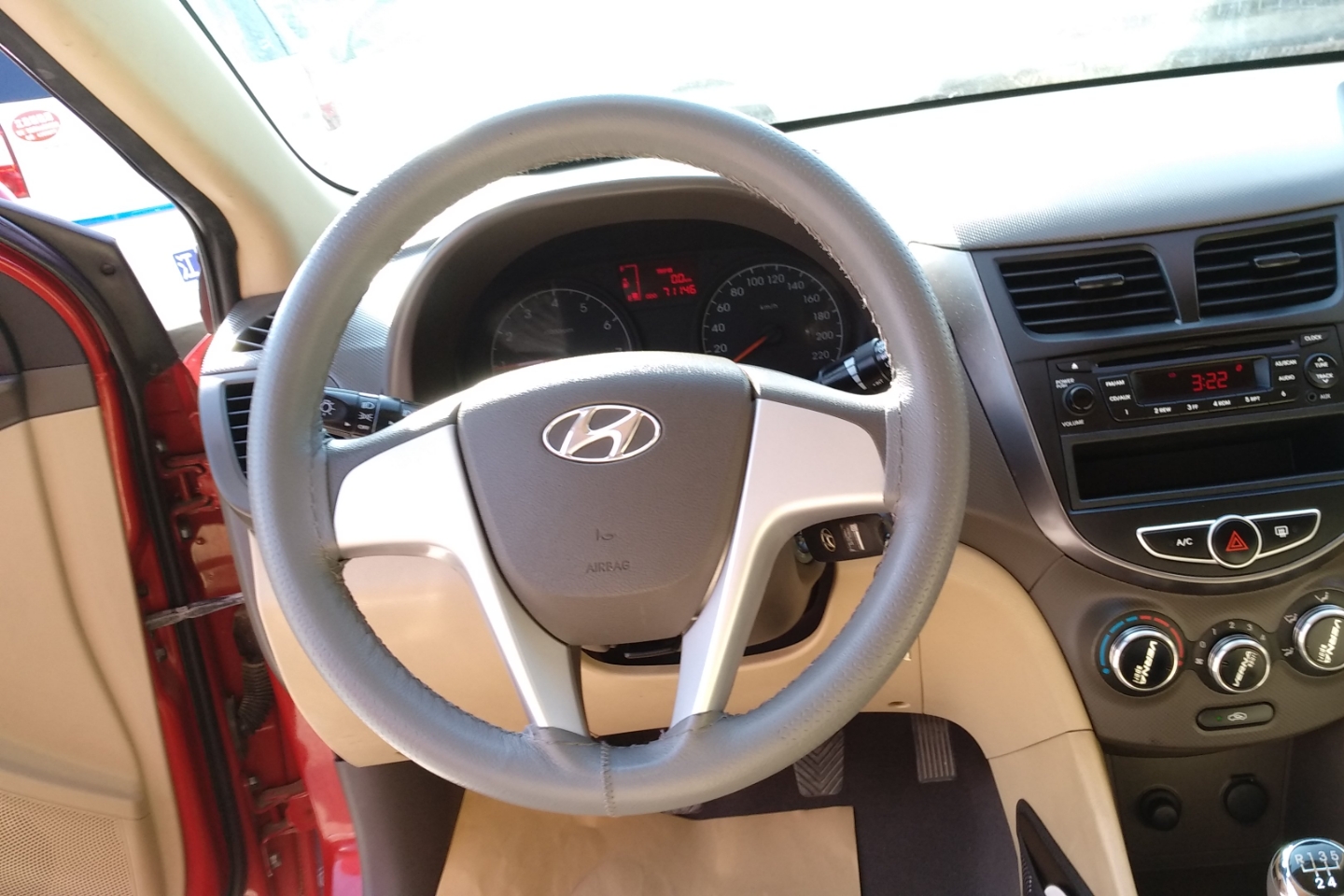 现代-瑞纳 2010款 三厢 1.4l 手动舒适型gs