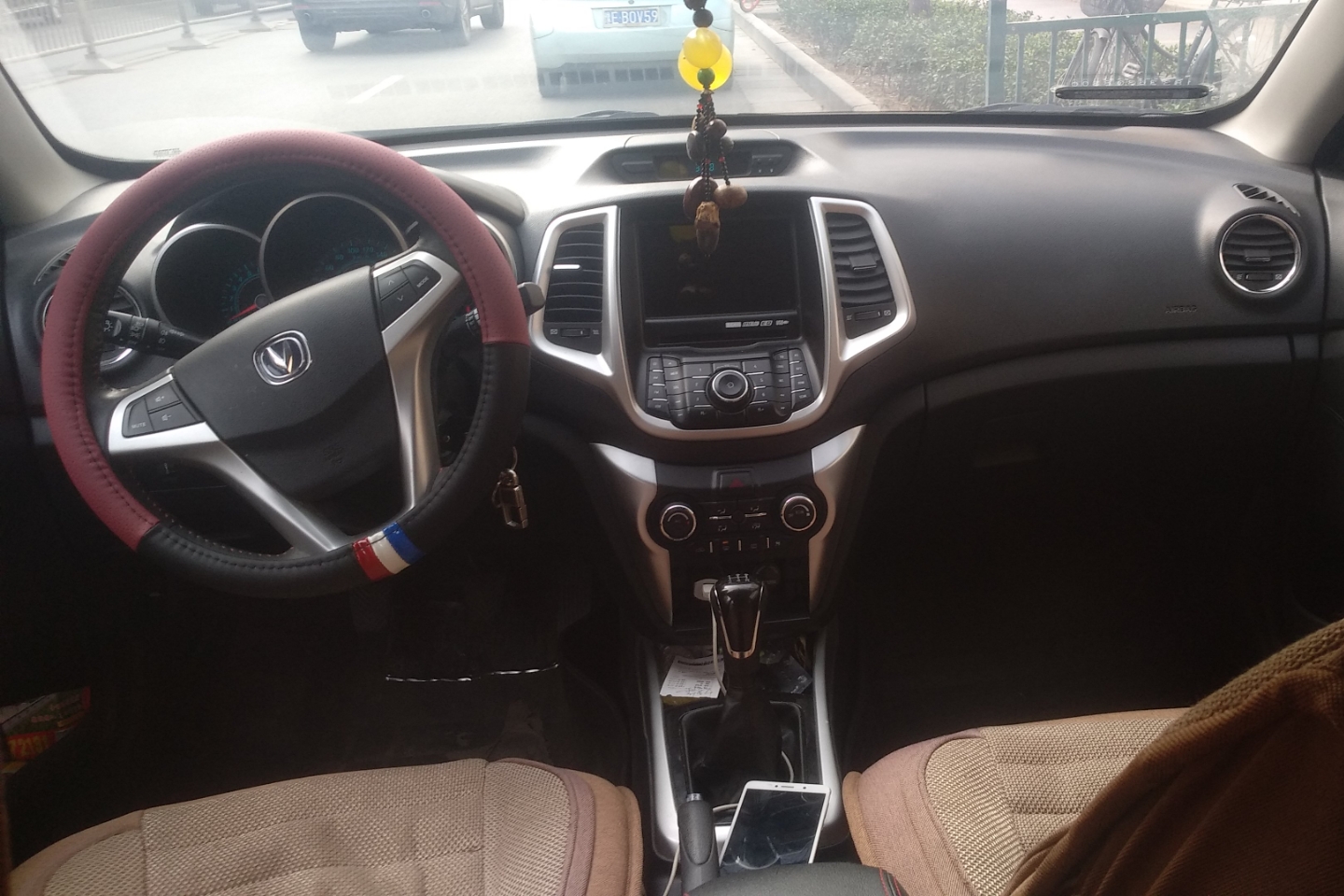 长安-逸动 2013款 xt 1.6l 手动俊酷型