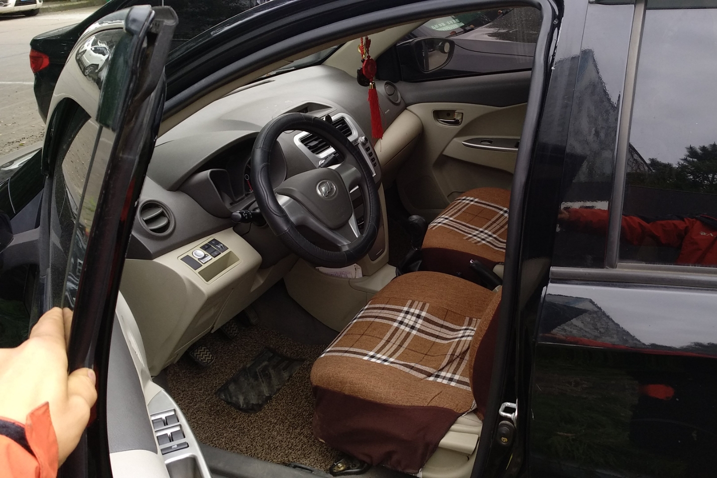 力帆汽车-530 2014款 1.5l 手动旗舰型