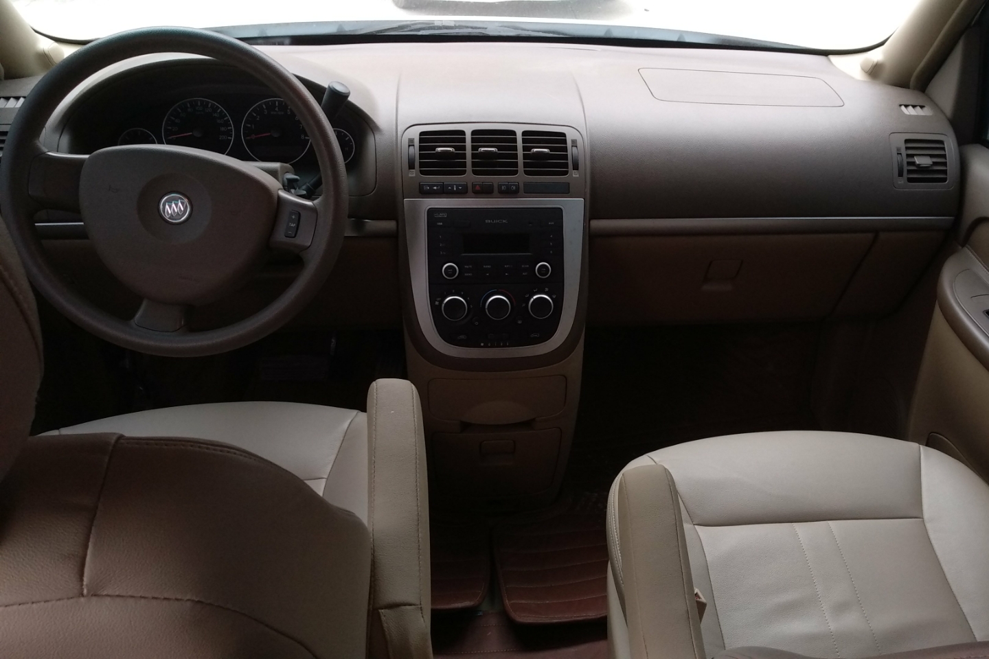 别克-gl8 2014款 2.4l 经典版