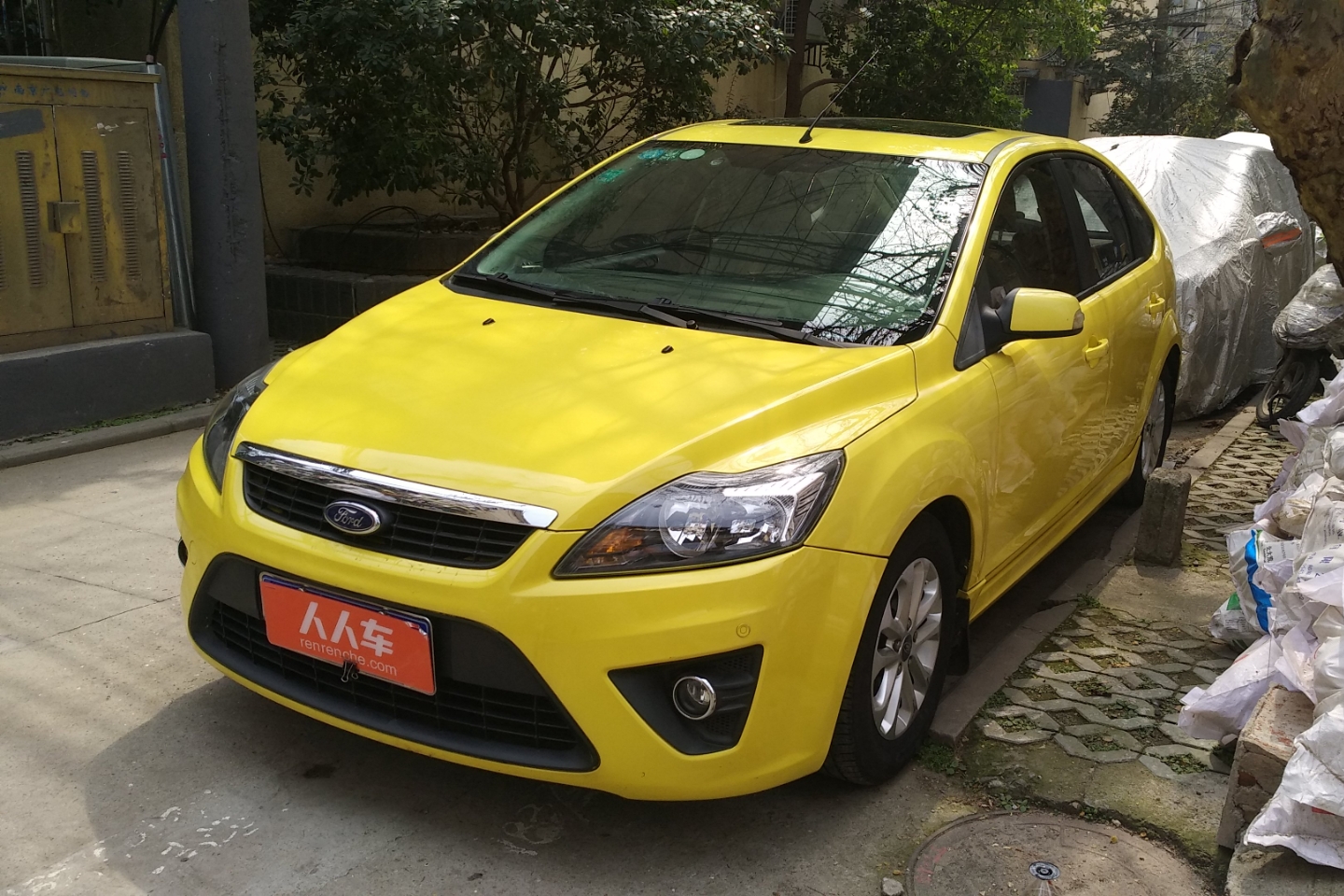 福特-福克斯 2011款 两厢 1.8l 自动时尚型
