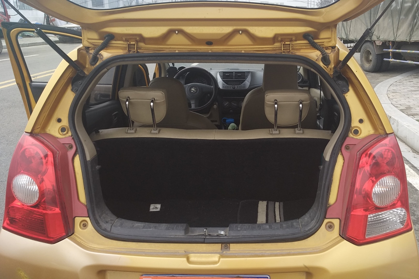 铃木-奥拓 2009款 1.0l 手动豪华型