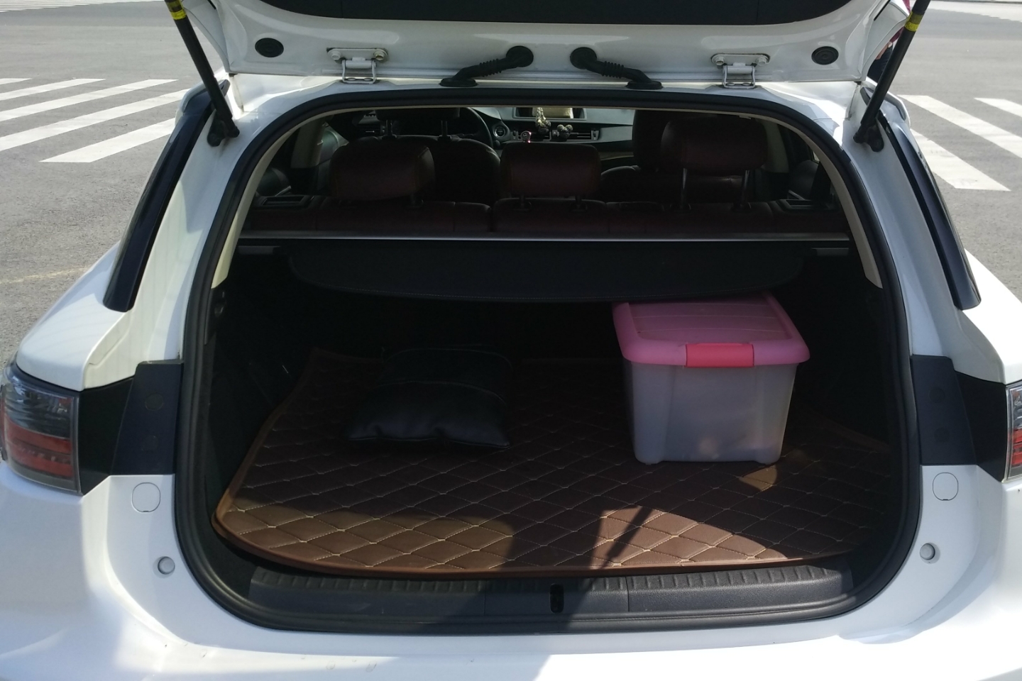 二手雷克萨斯ct 2014款 ct200h 舒适版 单色_苏州二手雷克萨斯ct_18万