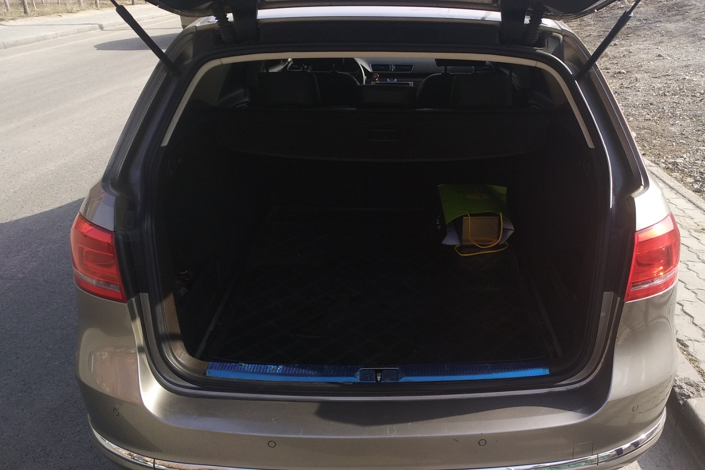 大众-迈腾(进口) 2012款 旅行版 2.0tsi 舒适型