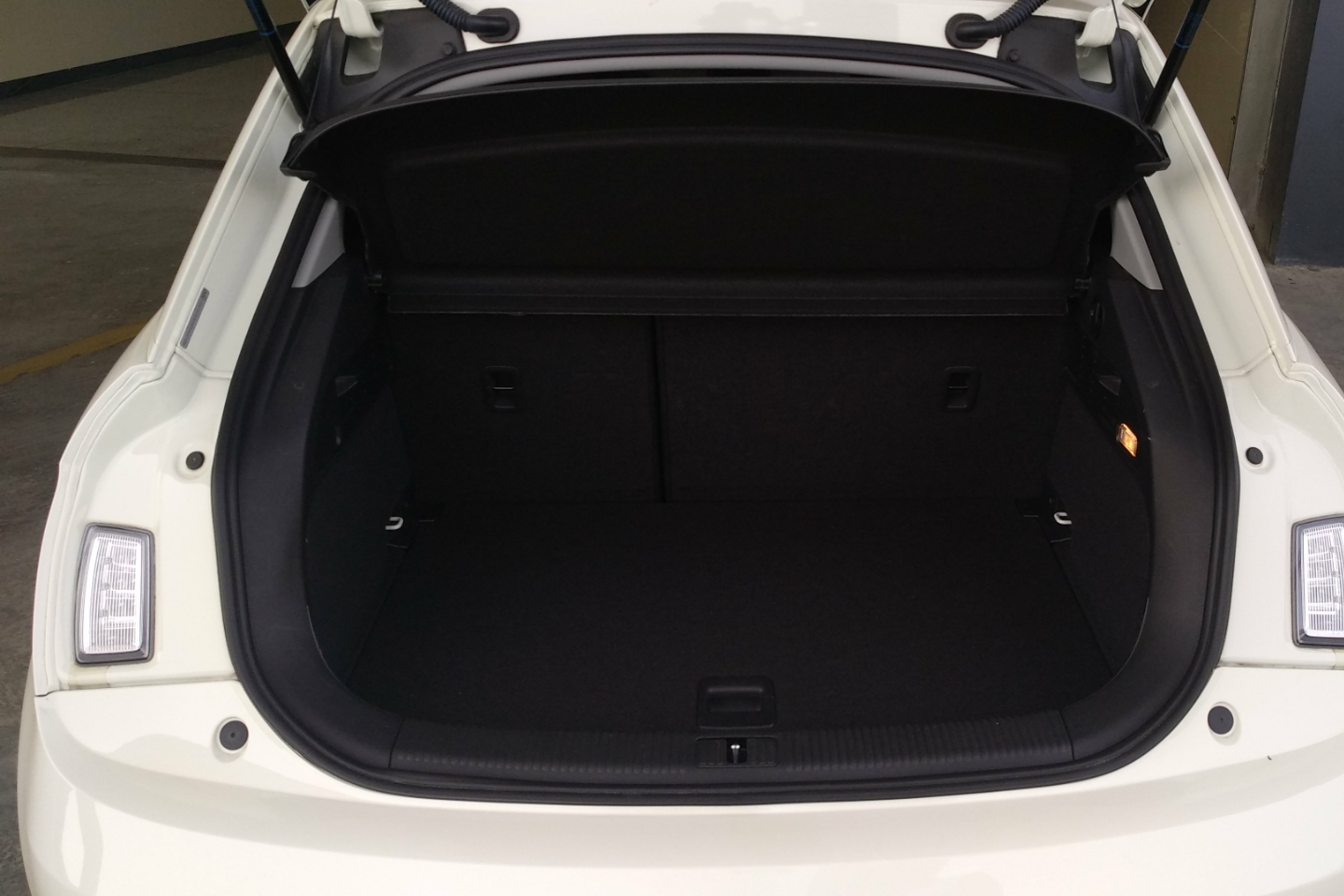 奥迪-a1 2014款 30 tfsi sportback时尚型