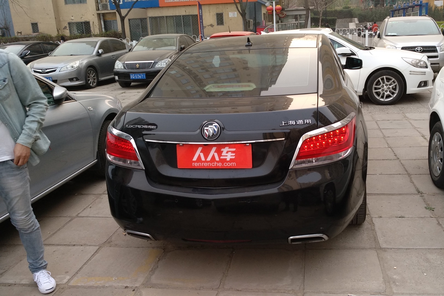 别克-君越 2011款 2.4l sidi豪华版