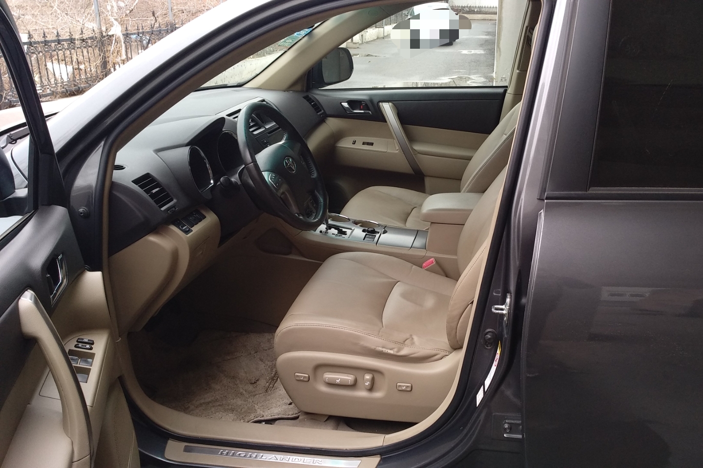 二手汉兰达 2009款 2.7l 两驱5座运动版_大连二手汉兰达_12.