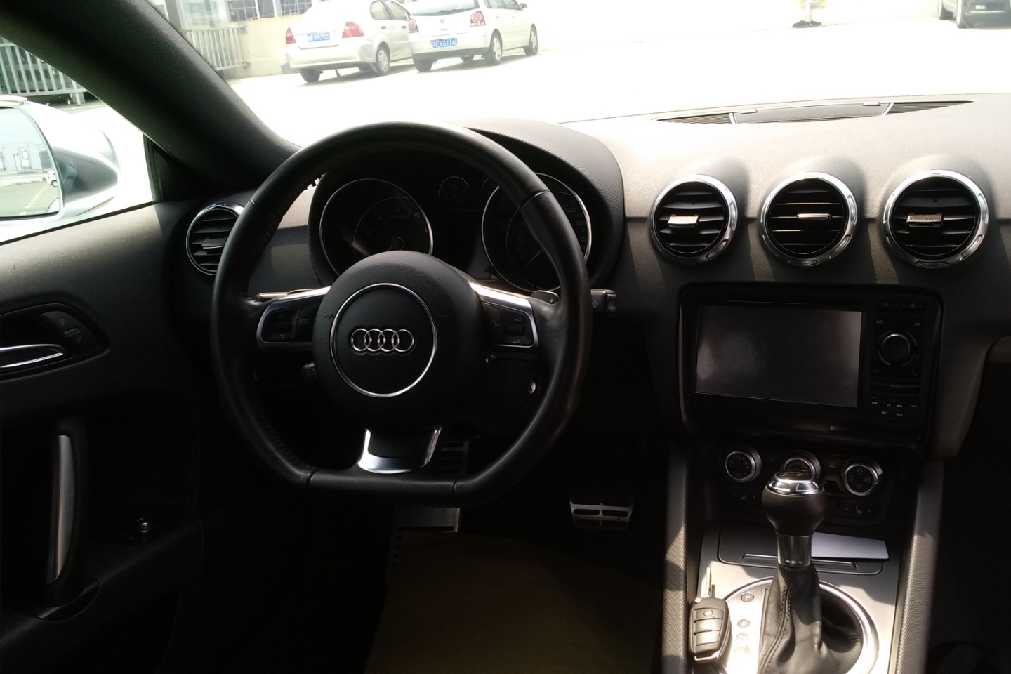 奥迪-tt 2011款 tt coupe 2.0tfsi quattro