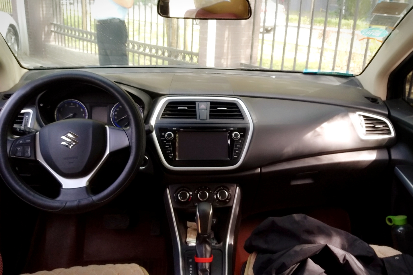 铃木-锋驭 2014款 1.6l cvt两驱进取型