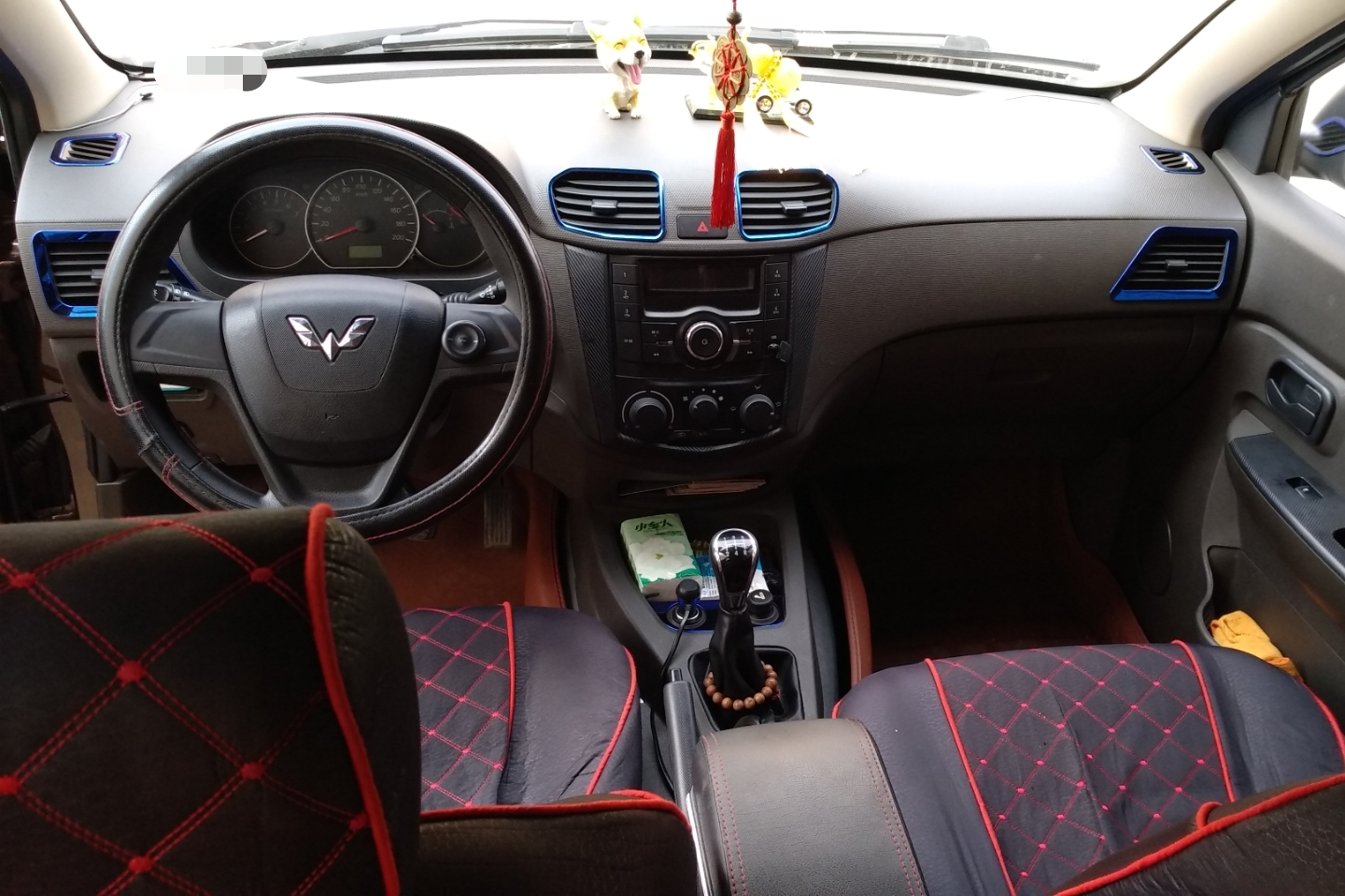 五菱汽车-五菱宏光 2015款 1.5l s基本型