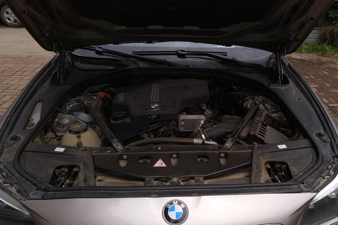 发动机底盘 - 更多