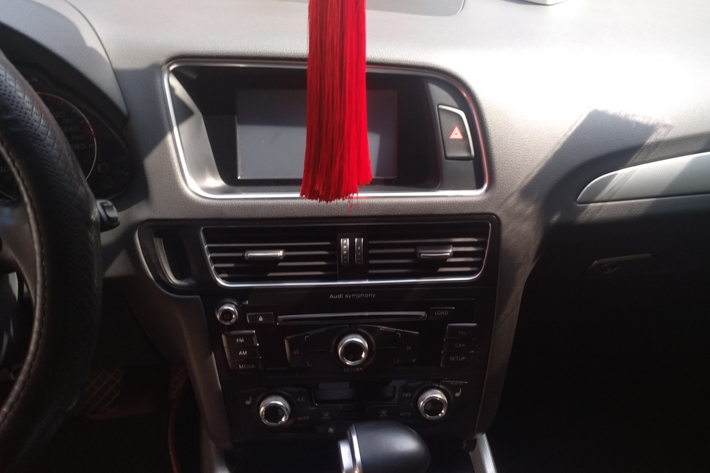 奥迪-q5 2015款 40 tfsi 技术型