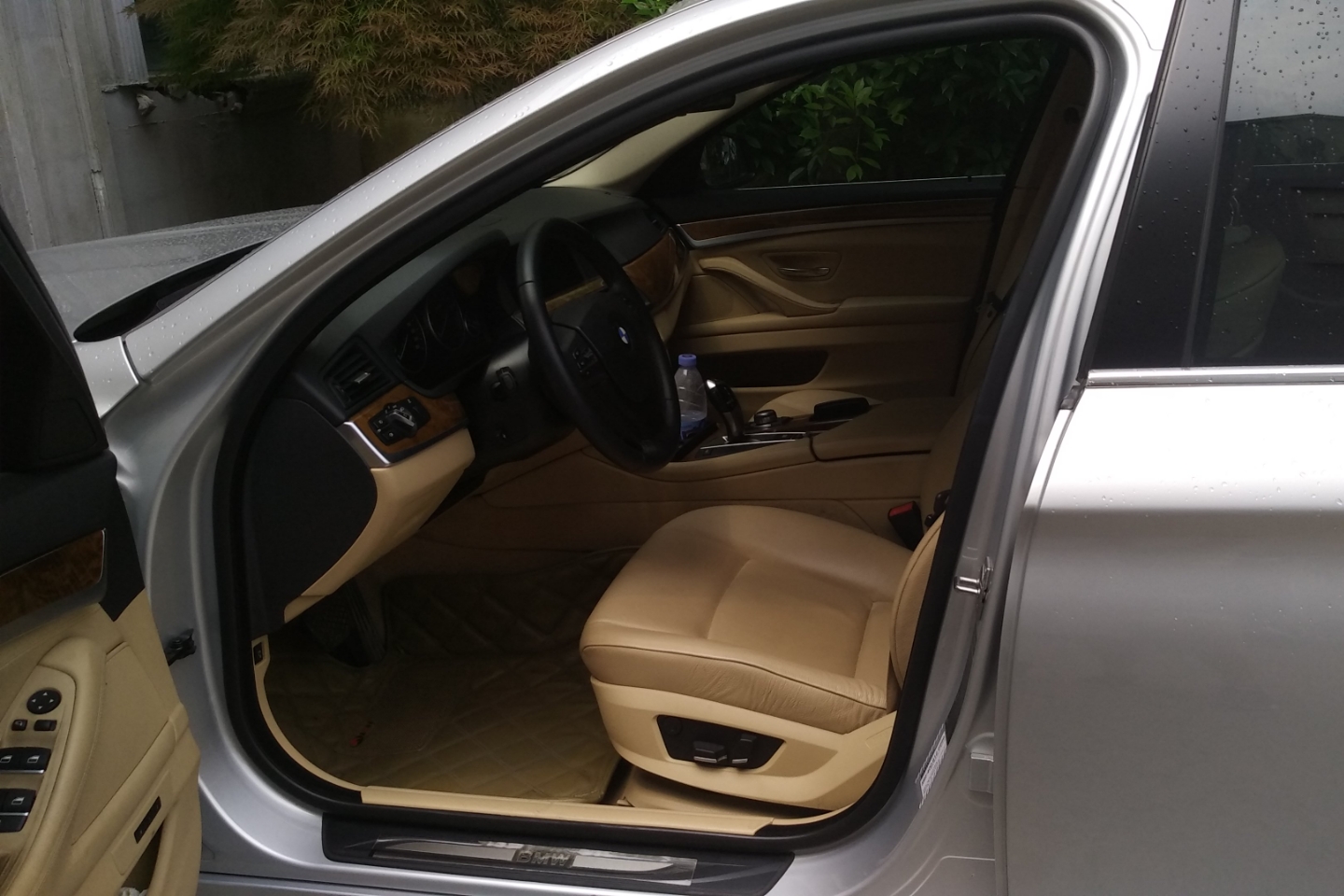 宝马-5系 2011款 528li 领先型