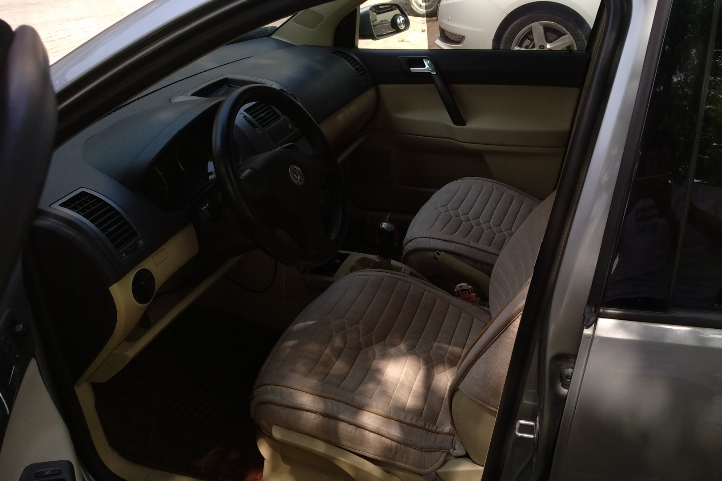 大众-polo 2009款 劲取 1.4l 手动雅致版