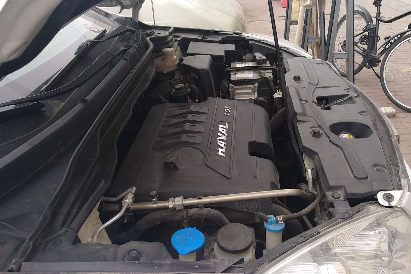 哈弗-h6 2016款 升级版 1.5t 手动两驱尊贵型