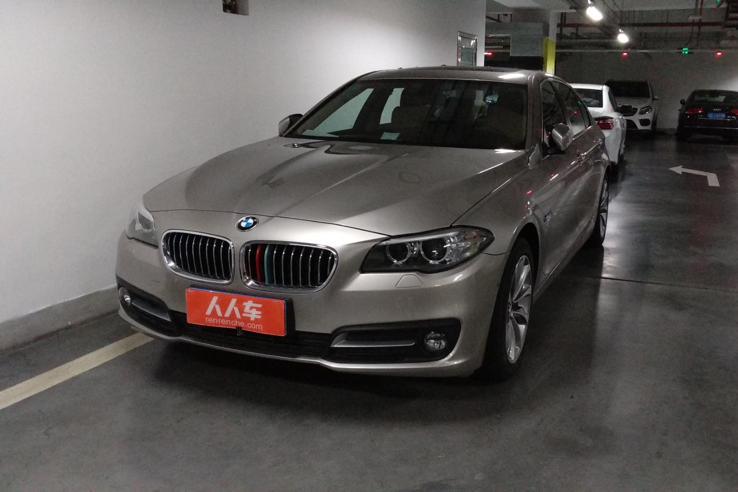 宝马-5系 2017款 528li xdrive领先型