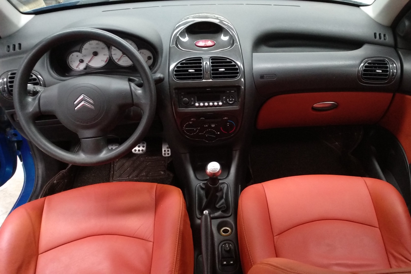 雪铁龙-c2 2012款 1.4l 手动运动型