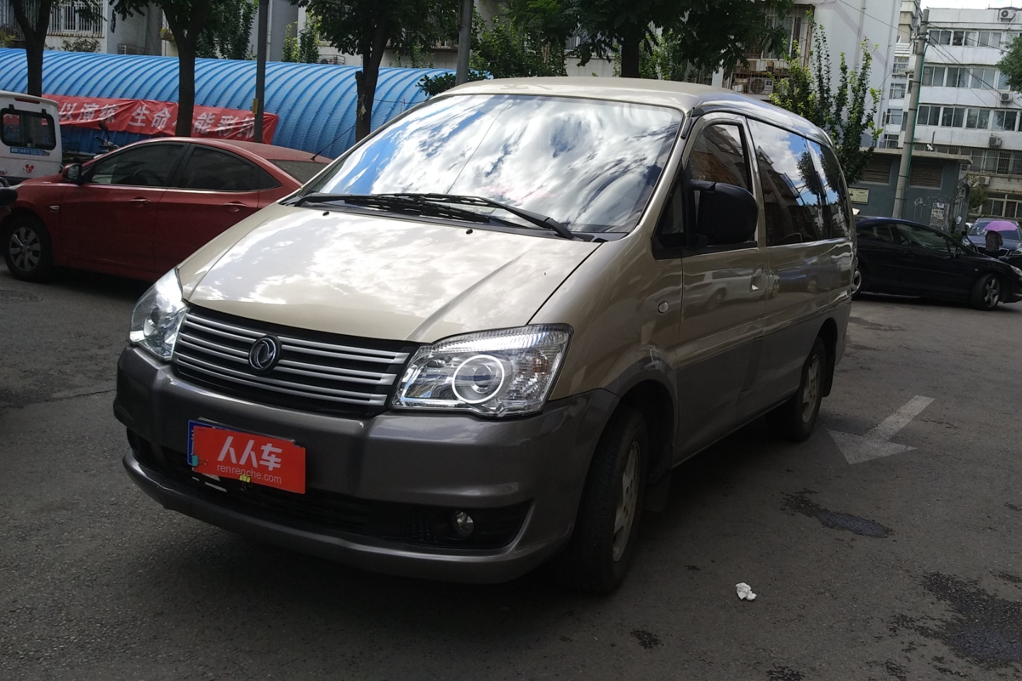 东风-菱智 2014款 m3 1.6l 7座豪华型