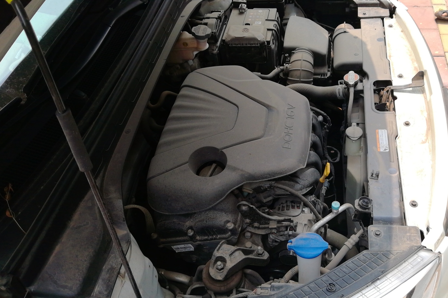 现代-ix25 2015款 1.6l 自动两驱智能型gls