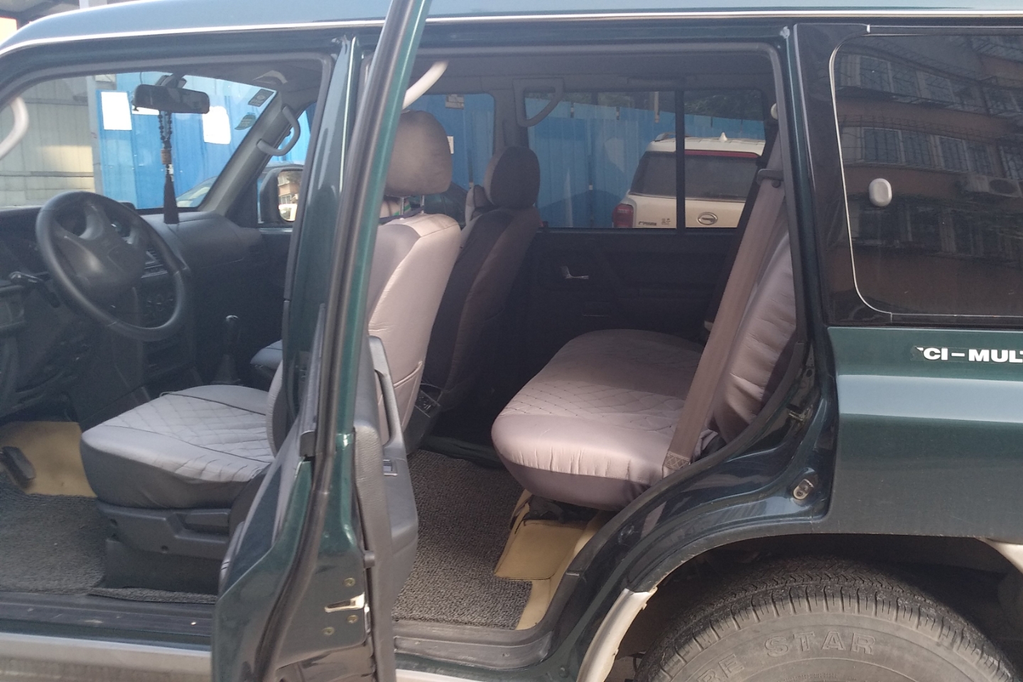 三菱猎豹内饰,三菱猎豹_大山谷图库