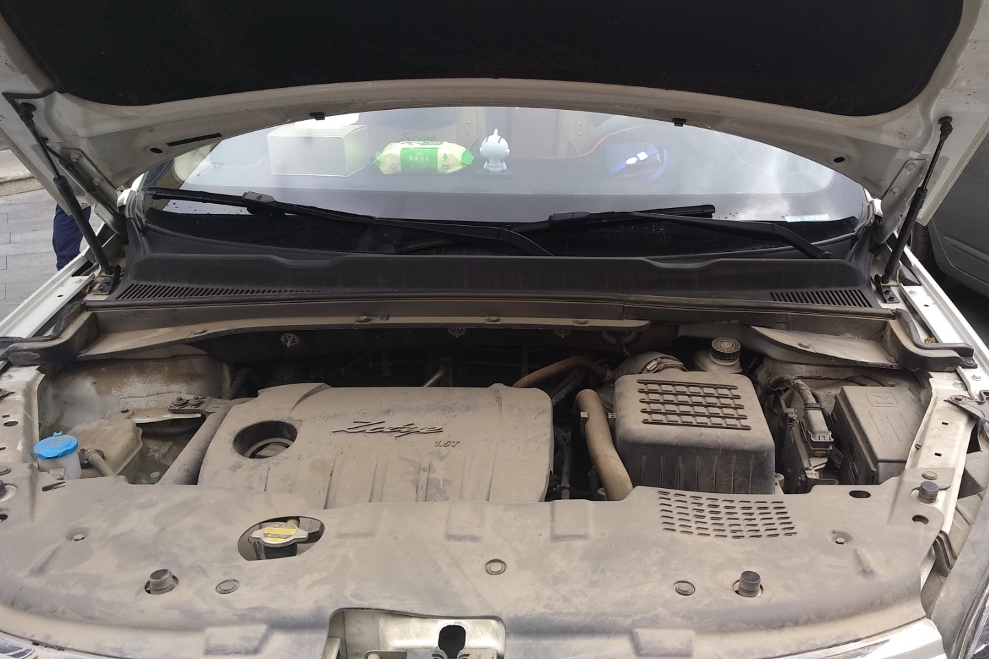 众泰-大迈x5 2015款 1.5t 手动尊贵型