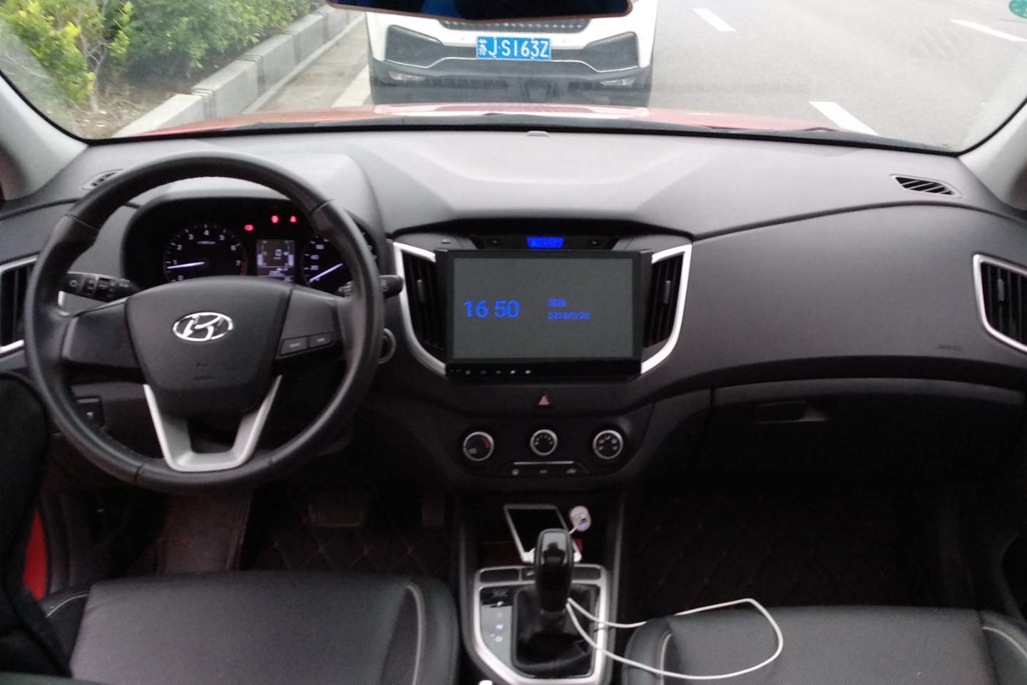 现代-ix25 2015款 1.6l 自动两驱智能型gls