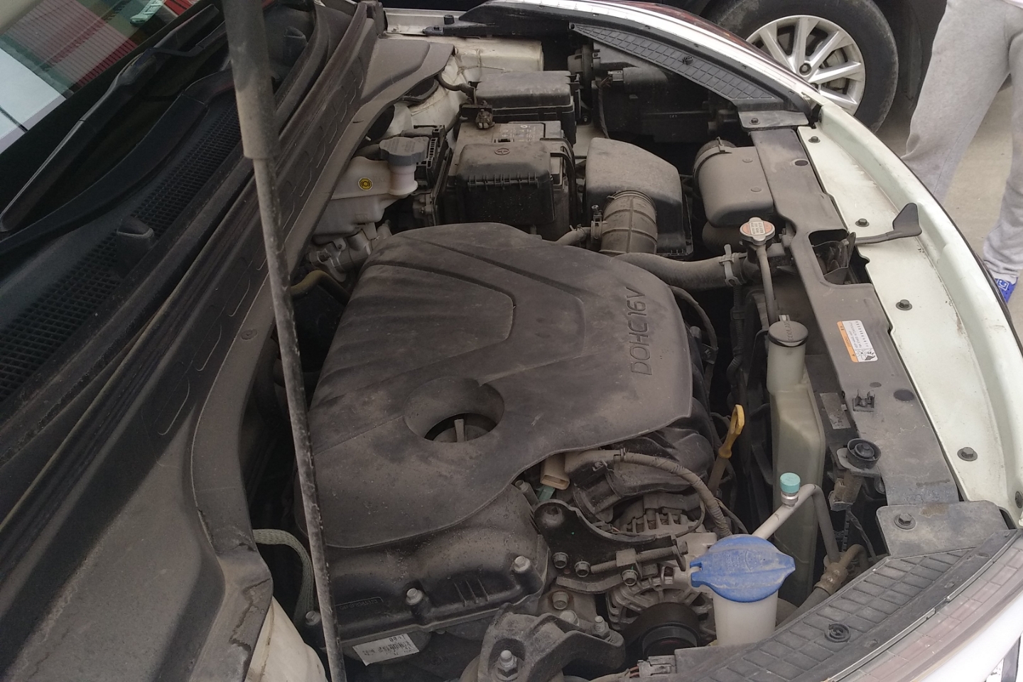 现代-ix25 2015款 1.6l 自动两驱智能型gls