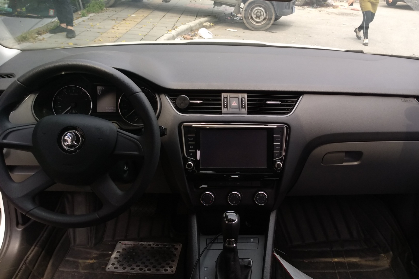 斯柯达-明锐 2015款 1.6l 自动逸致版