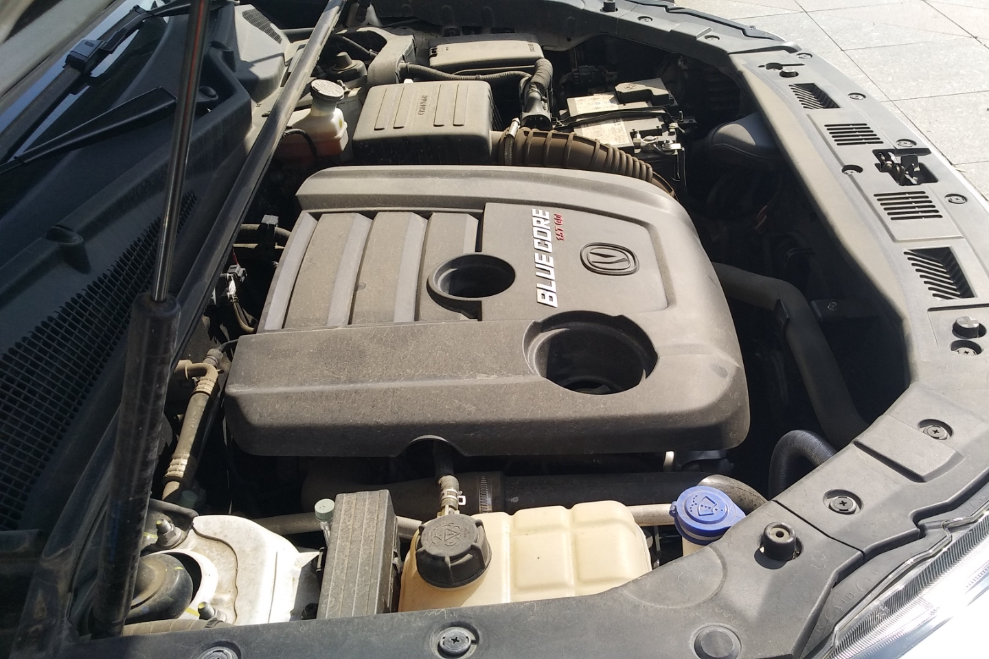 5t 手动锋享型_赤峰二手长安cs75_6.5万-人人车