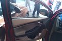 武汉二手福克斯 2012款 三厢 1.6L 自动舒适型-车门-门轴无拆卸痕迹，操控键使用正常